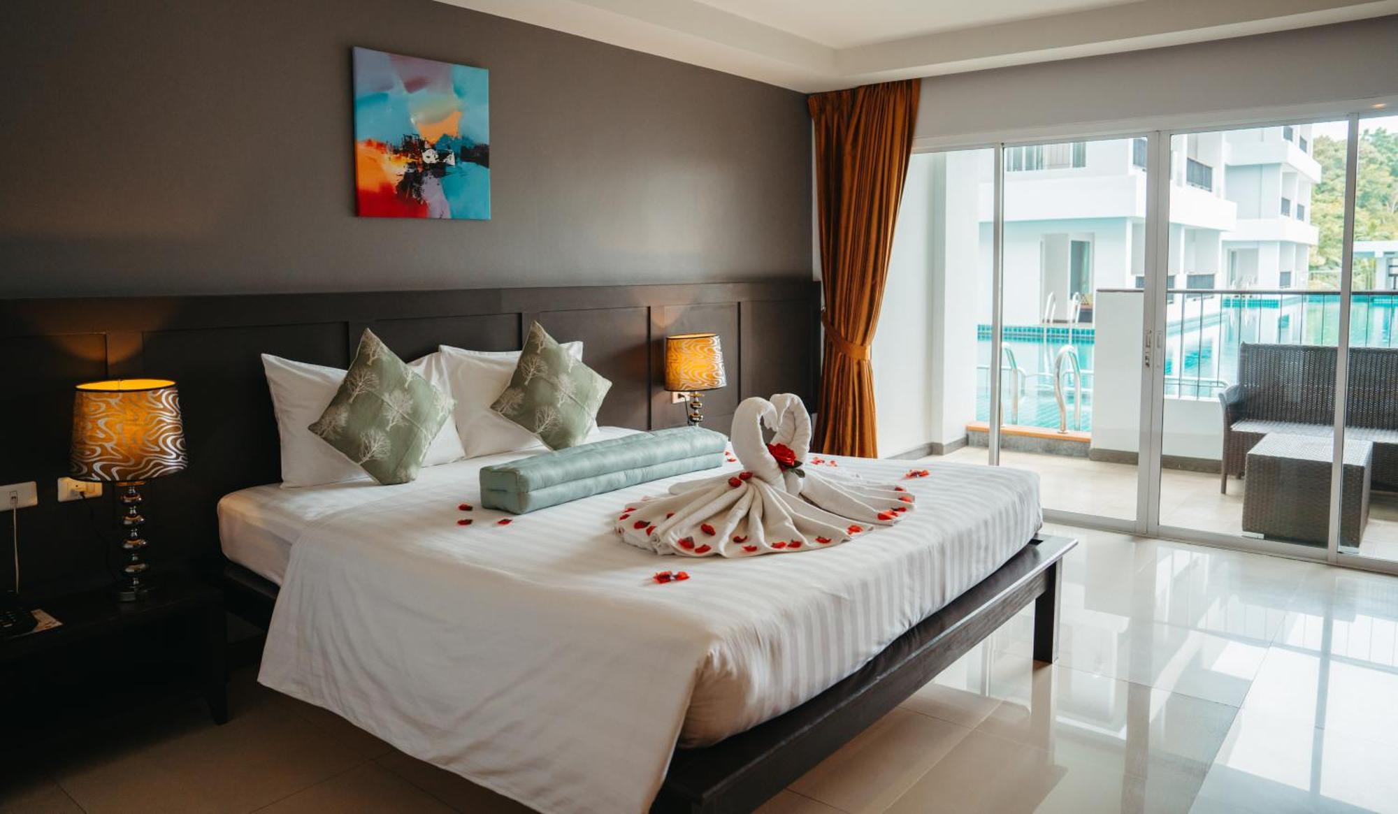Casa Del M Phuket - Newly Renovated Hotel Patong Exterior photo