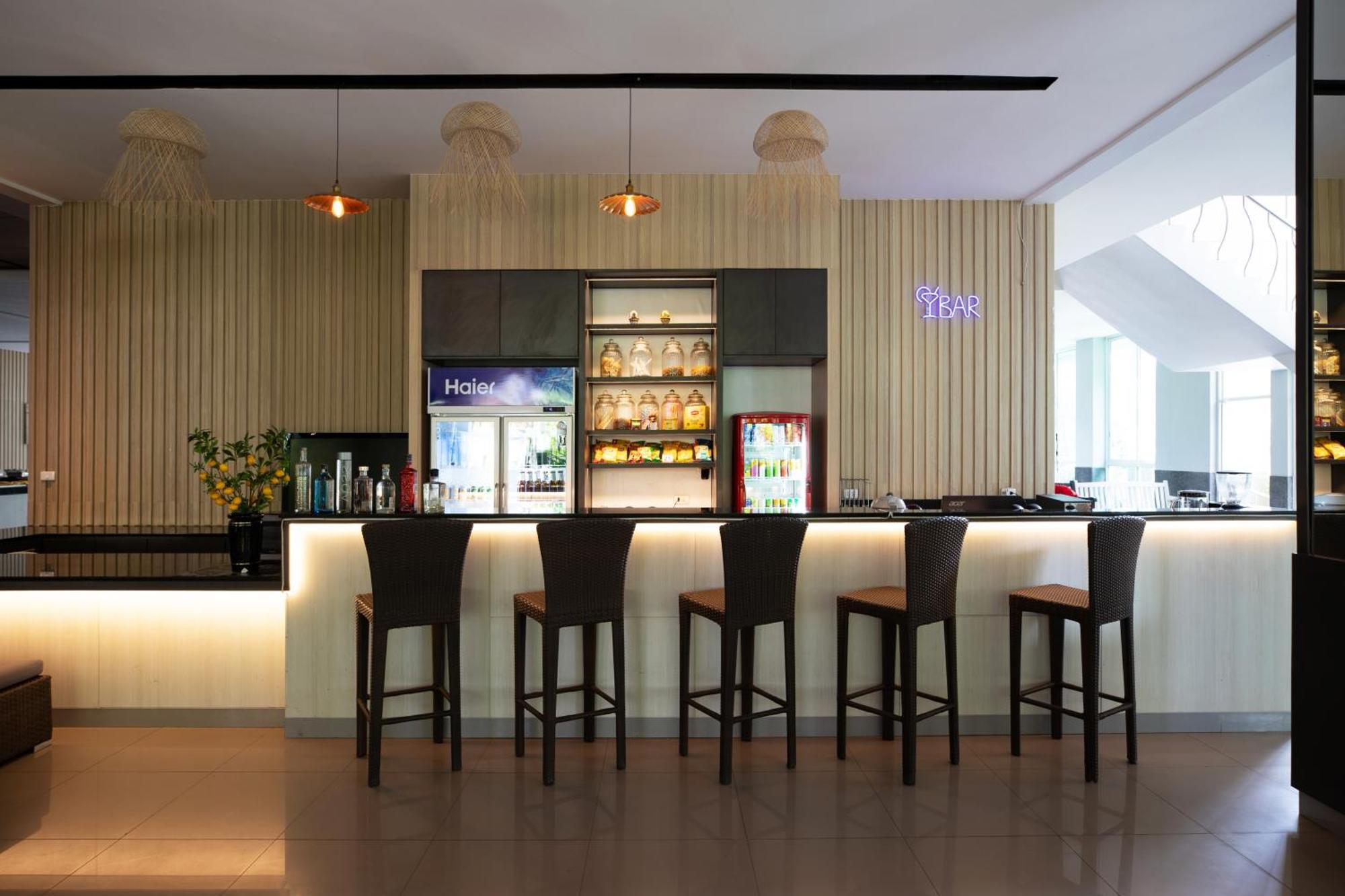 Casa Del M Phuket - Newly Renovated Hotel Patong Exterior photo
