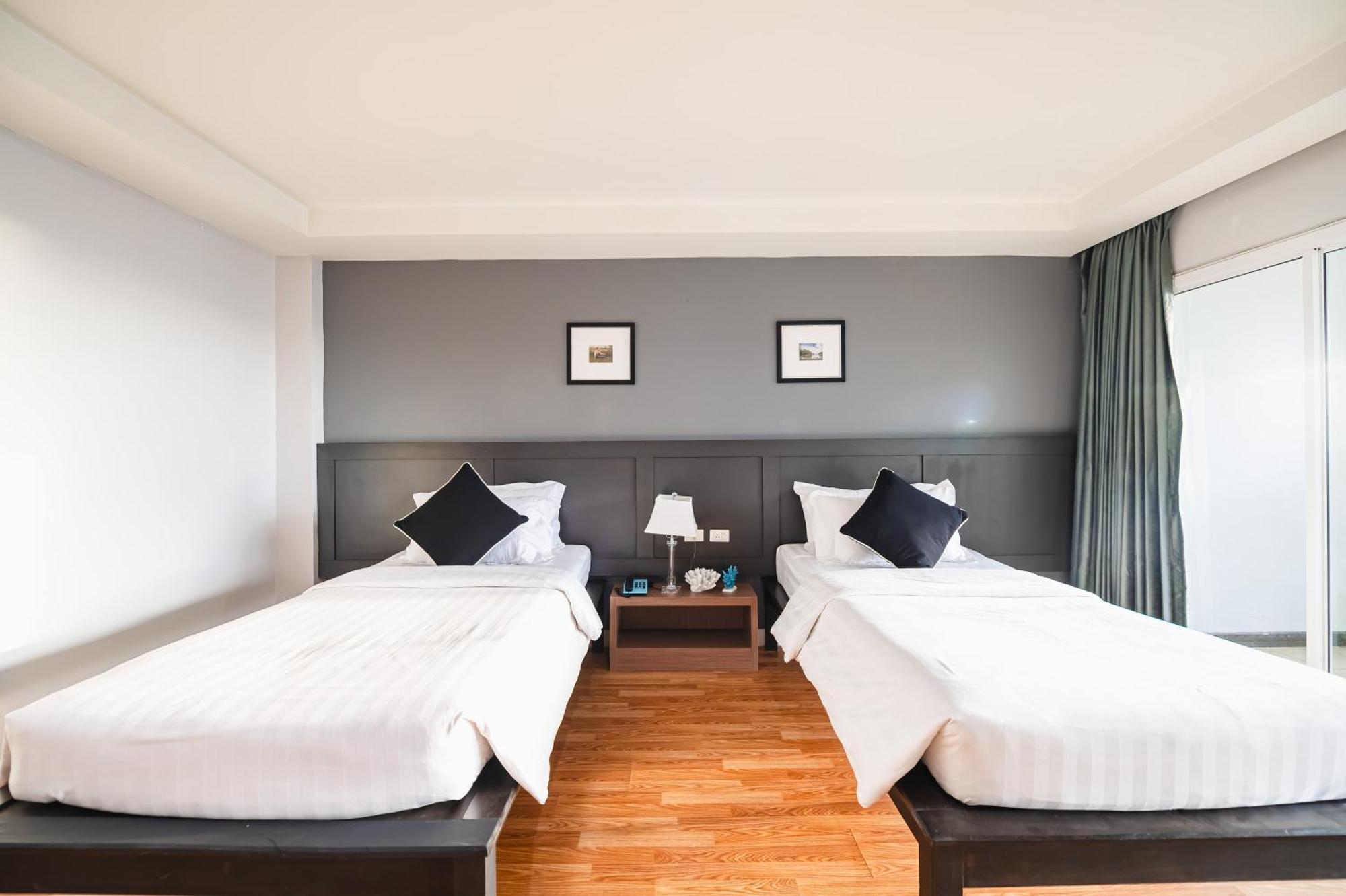 Casa Del M Phuket - Newly Renovated Hotel Patong Room photo