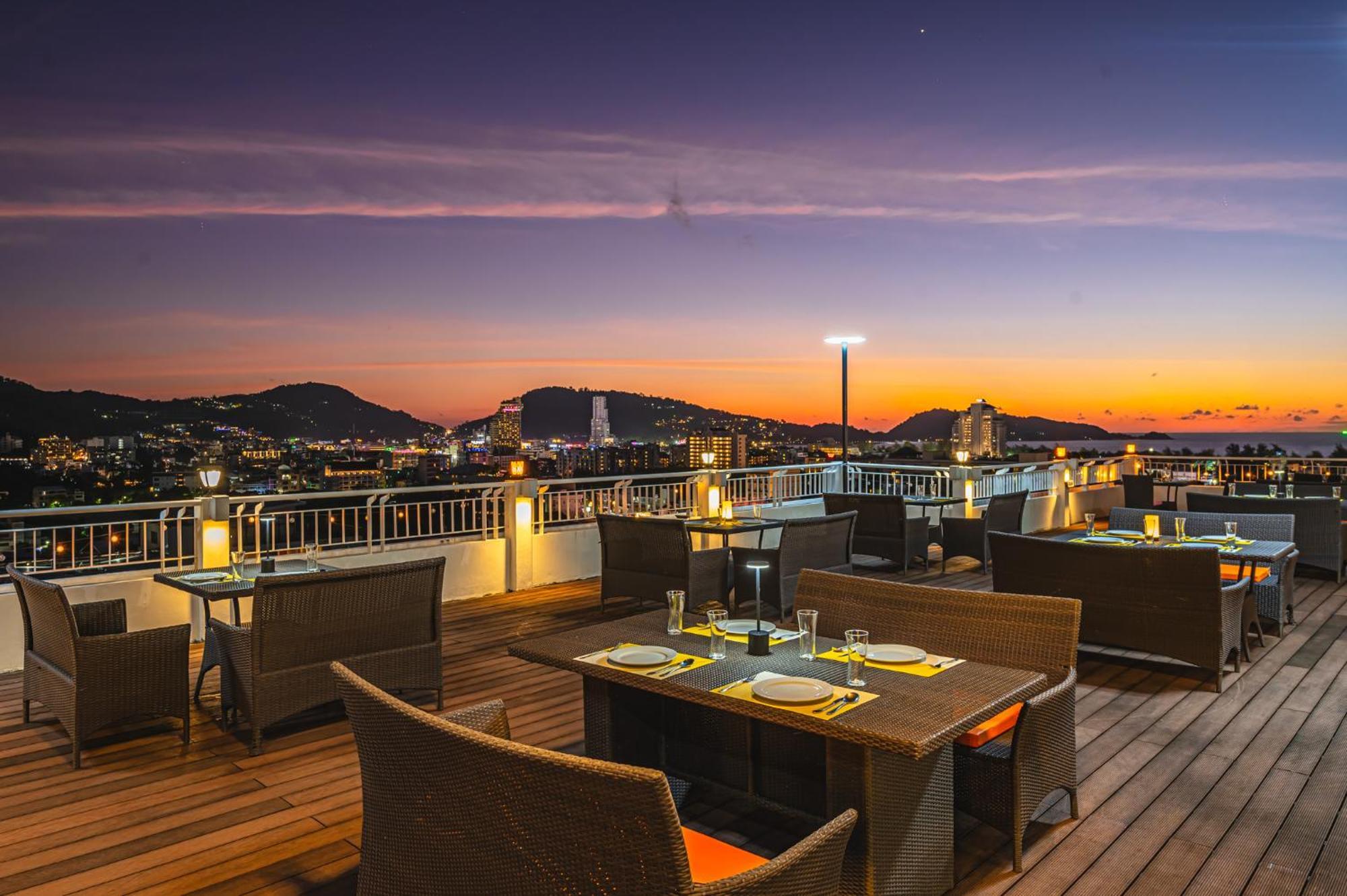 Casa Del M Phuket - Newly Renovated Hotel Patong Exterior photo