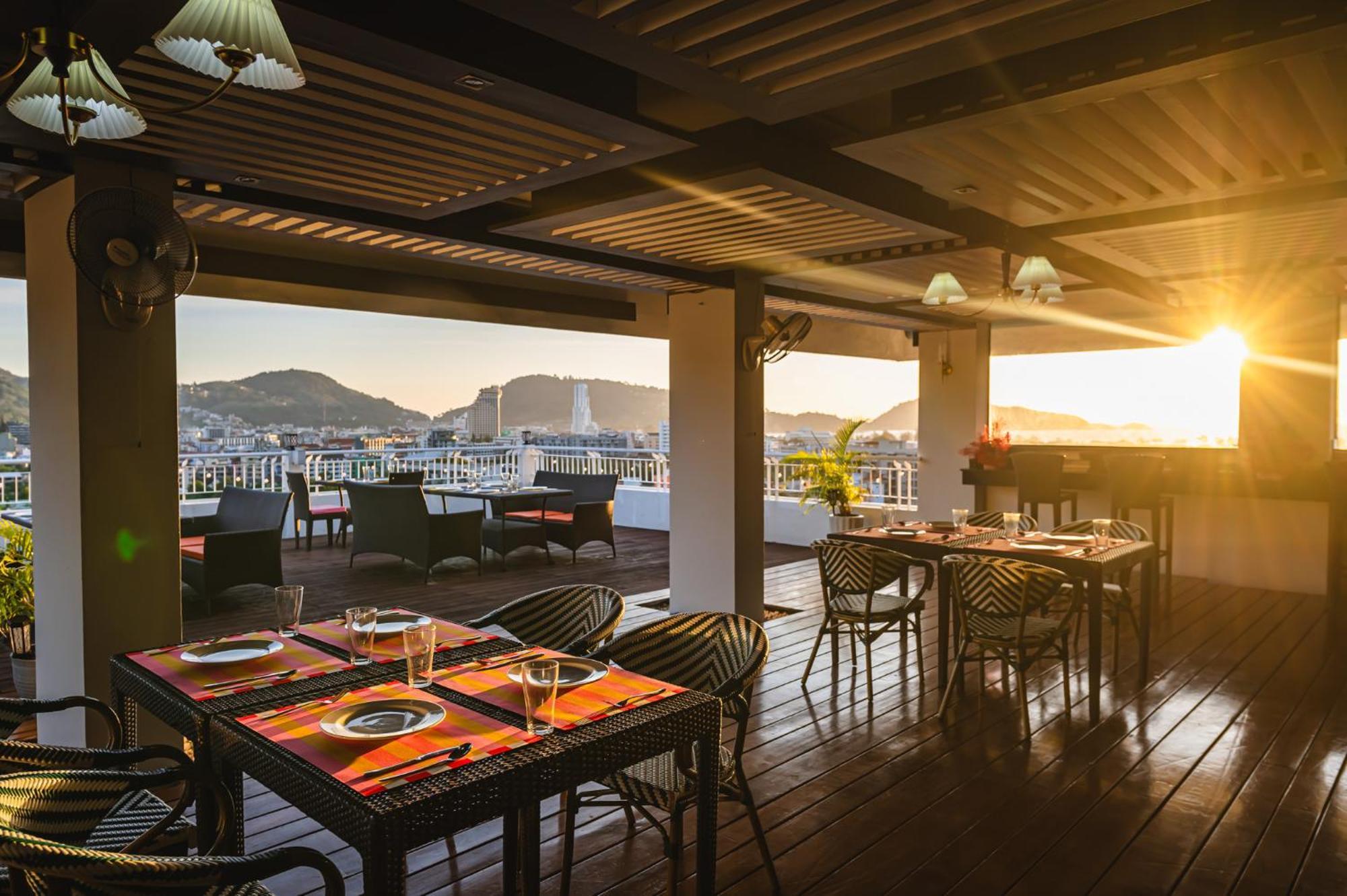 Casa Del M Phuket - Newly Renovated Hotel Patong Exterior photo